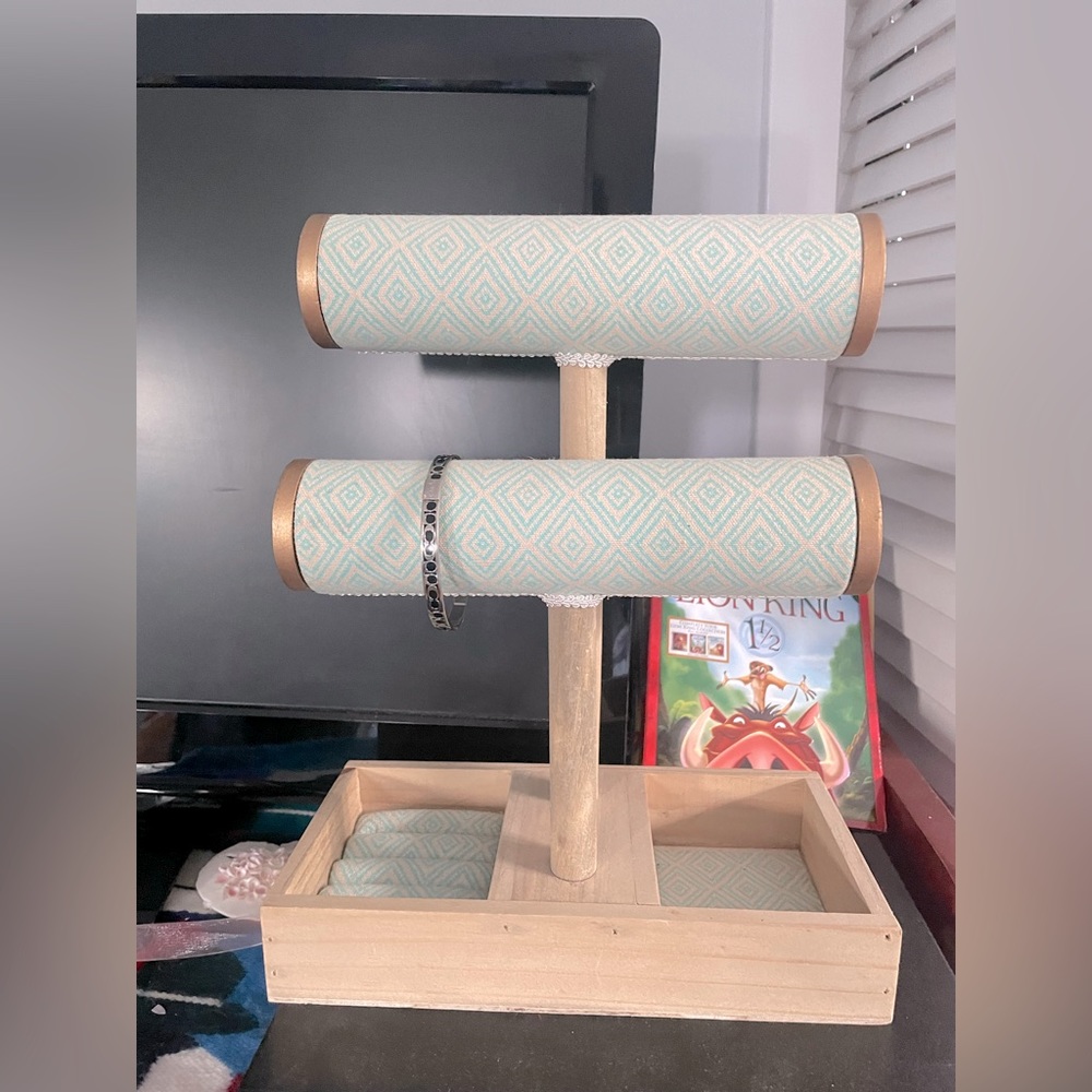 Coach bracelet and jewelry rack